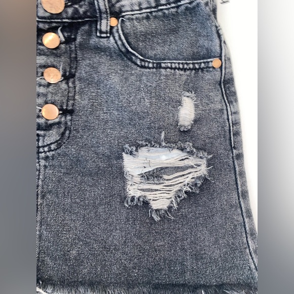 Signature8 Denim Skirt Size Medium - Picture 2 of 10